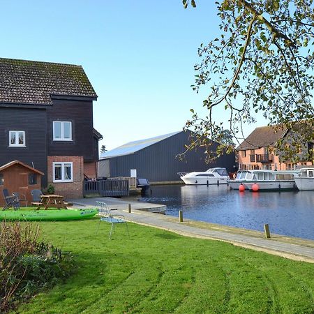 Davids Island Villa Wroxham Exterior foto