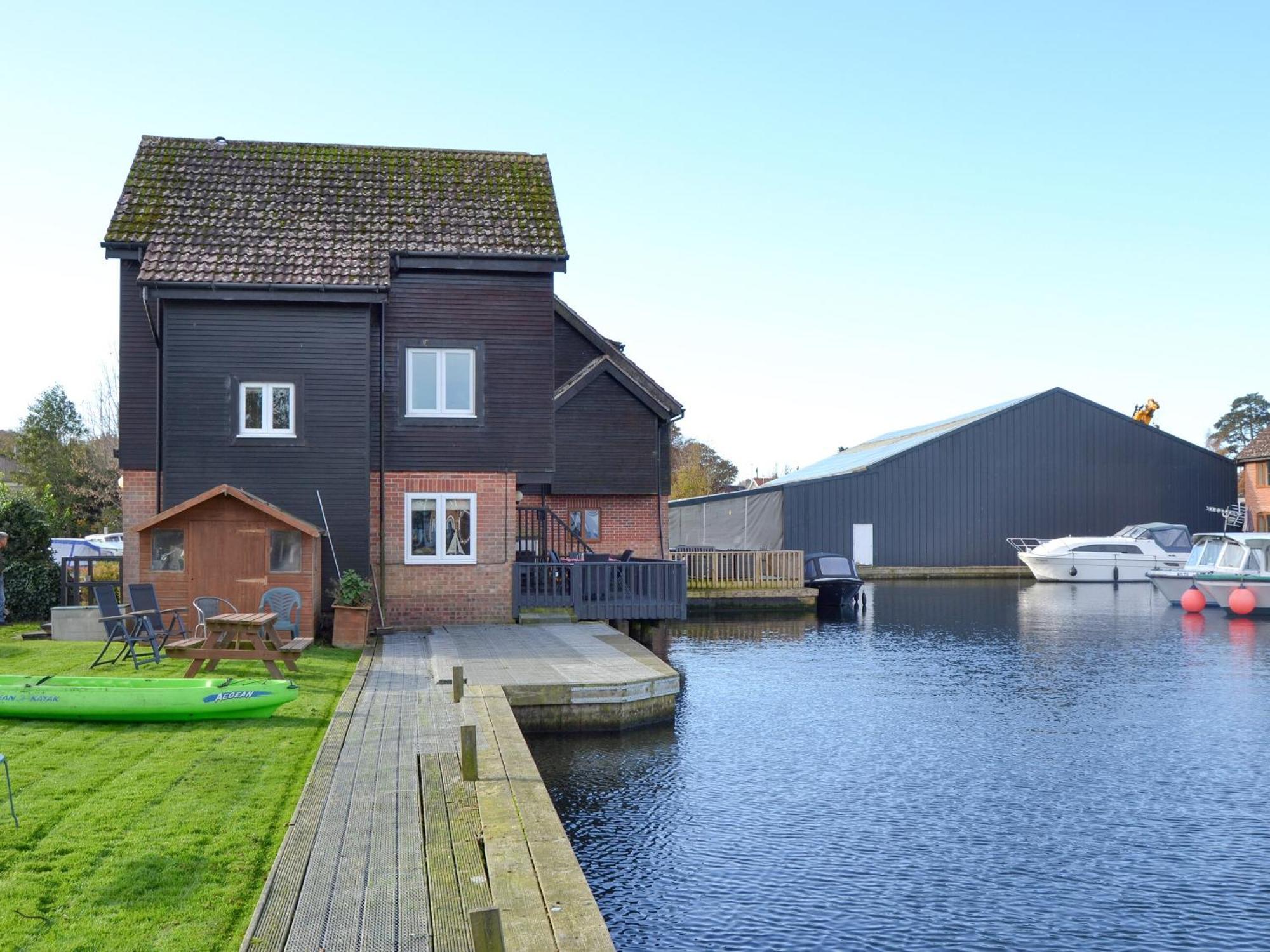 Davids Island Villa Wroxham Exterior foto