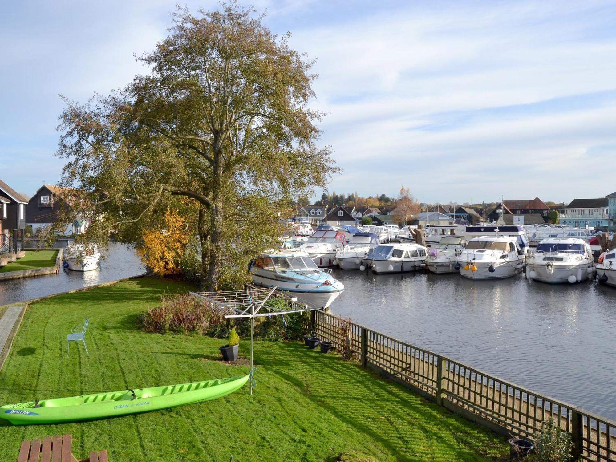 Davids Island Villa Wroxham Exterior foto