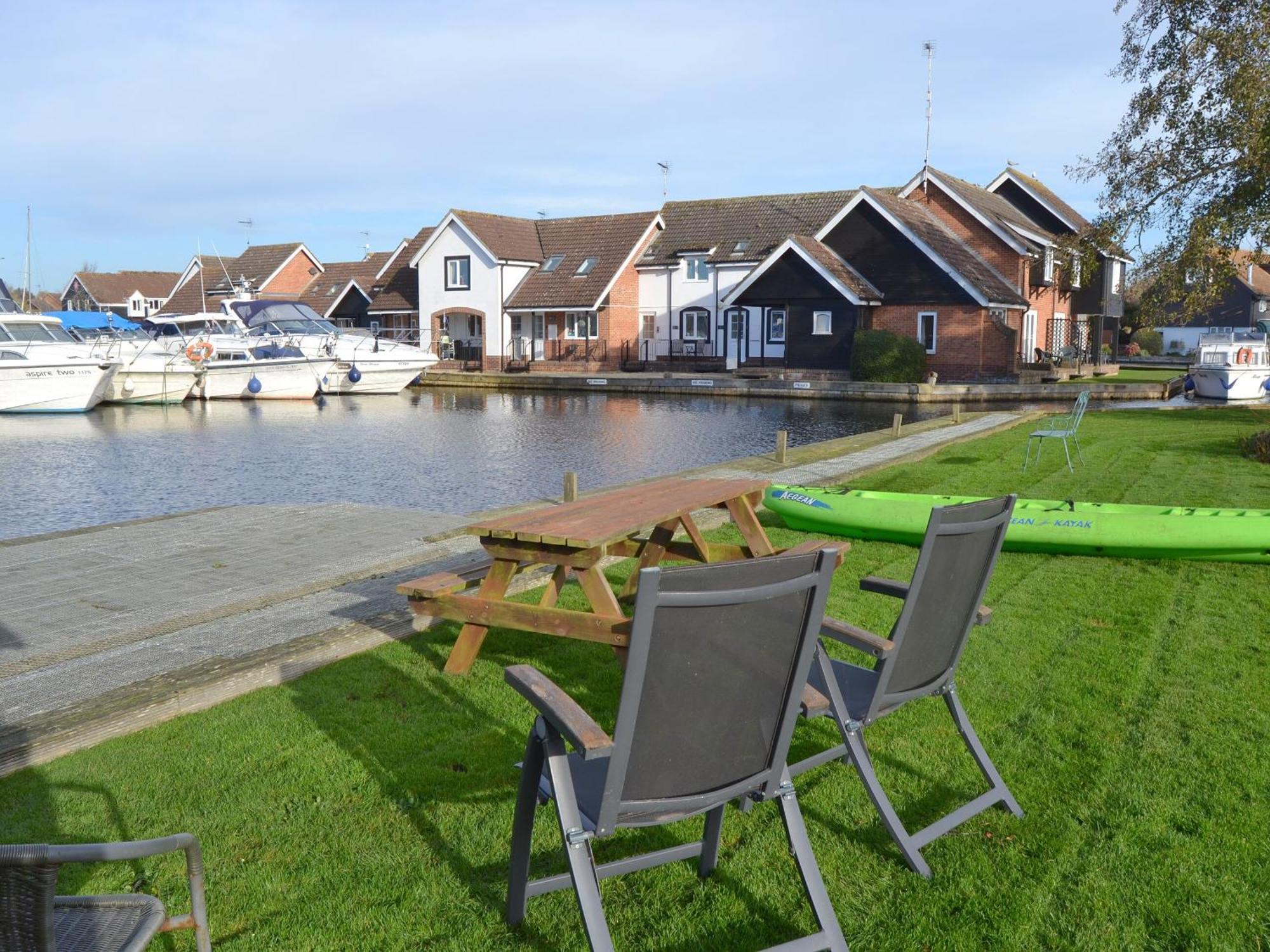 Davids Island Villa Wroxham Exterior foto